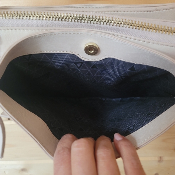 Botkier, Warren City Leather Crossbody, Chai - Picture 7 of 16